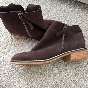 Woman’s Blondo Boots